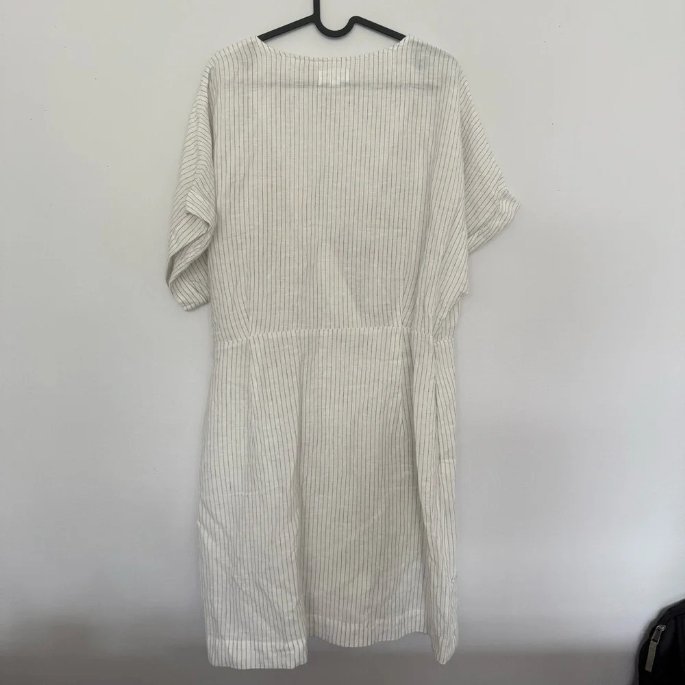 Hudson North White Striped Dress - Picture 7 of 9